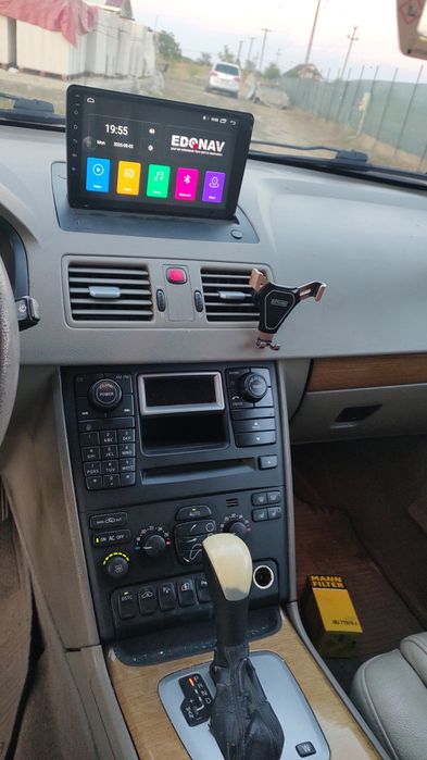 Vând Volvo XC90 2.4 163 cai