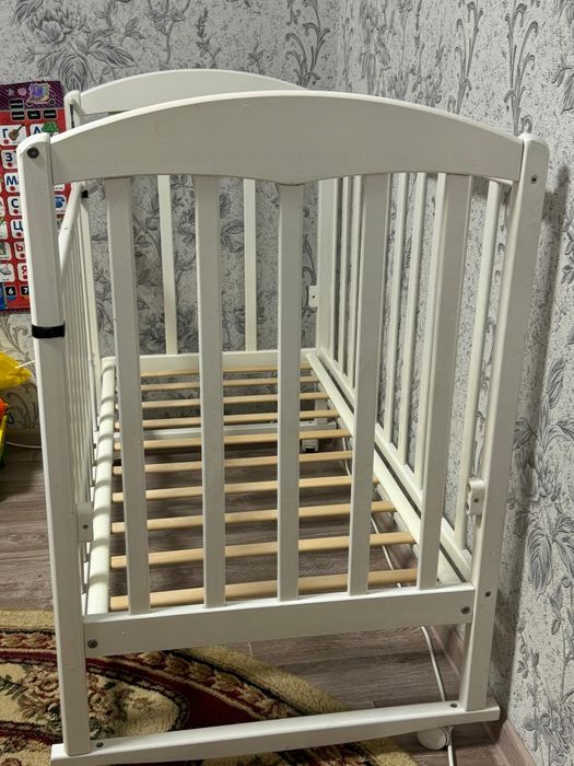 Продам кровать детскую