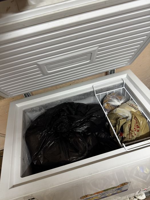 Продам морозильник