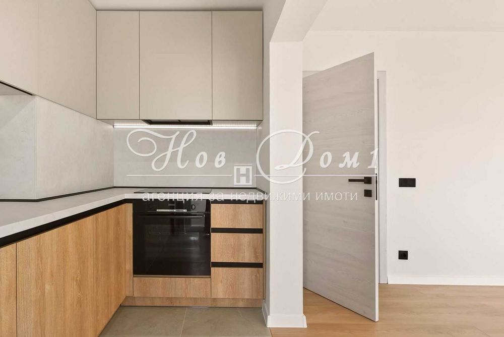 Продава се Тристаен апартамент в Варна, Левски - 70 кв.м за 1567 €/кв.м - Снимка #5
