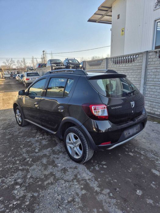 Dezmembram Dacia Sandero stepway 1.5 dci