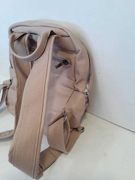 Раница за 18лв.  Удобна