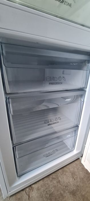 Хладилник с фризер GORENJE 269л A++ 180см