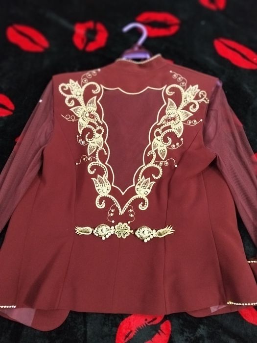 Kstum yubka mayichkasi bilan birga