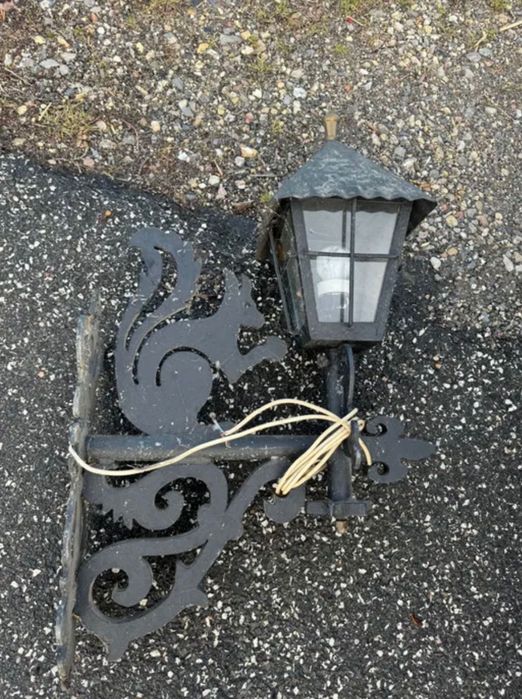 Стари , масивни лампи  Уникати  от ковано желязо . Над 50 годишни