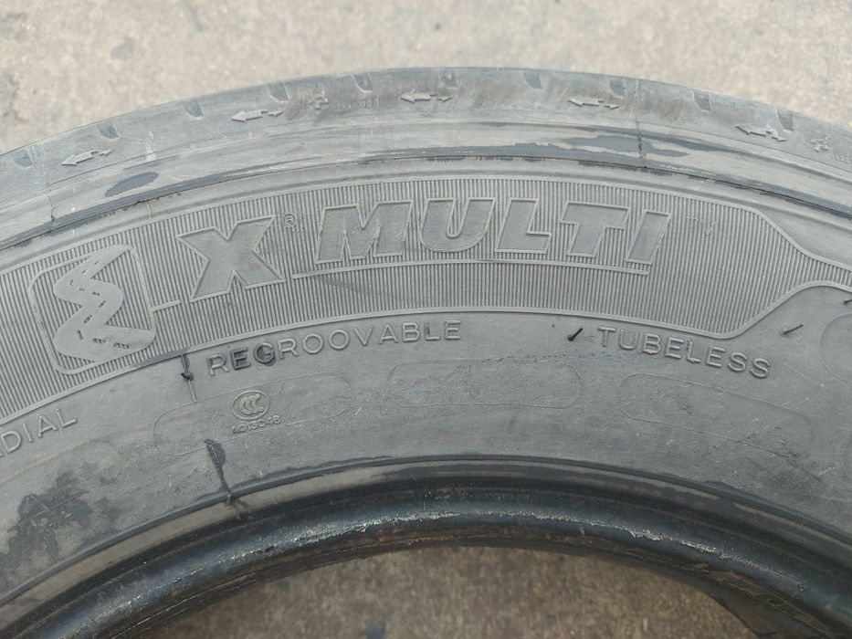 Гуми 245/70R19.5 Michelin дот 3723