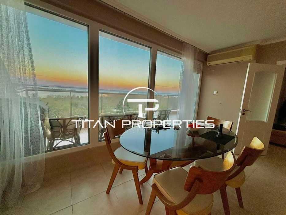 Продава се Тристаен апартамент в Бургас, Лазур - 104 кв.м за 1471 €/кв.м - Снимка #2