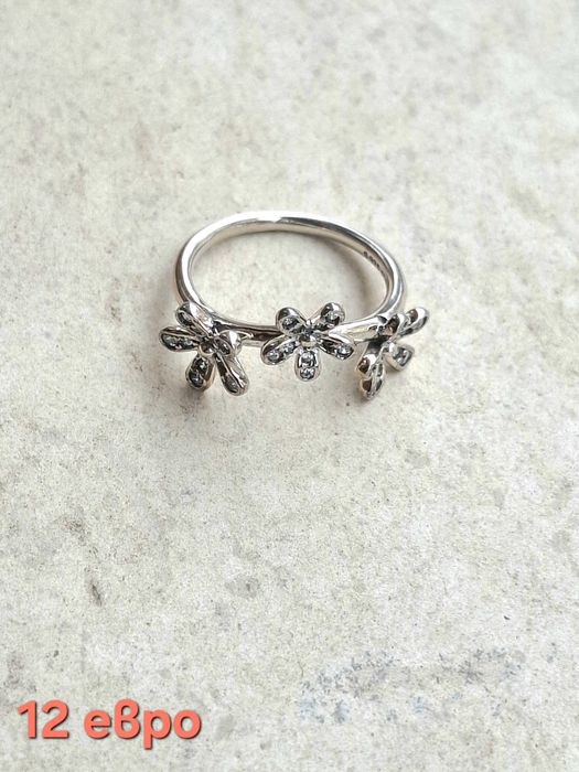 Нежен сребърен пръстен