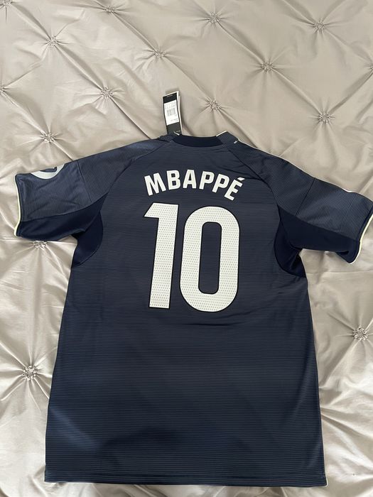 Real Madrid - Away Kit Season 25/26, Mbappé #10