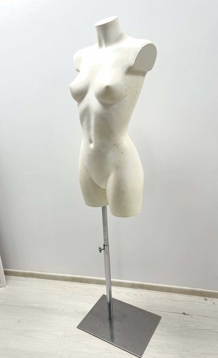 Manechin Bust Dama -Alb - cu picior metalic inclus