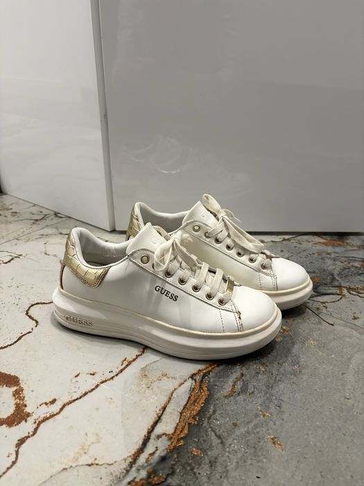 Дамски маратонки Guess