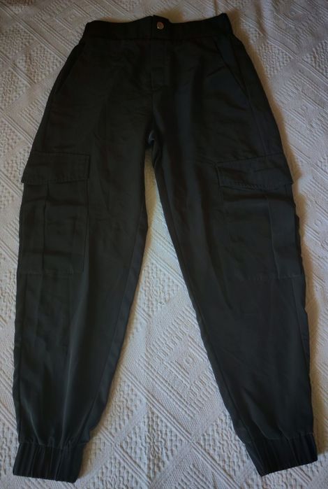 Pantaloni Zara marimea XS,purtati o data