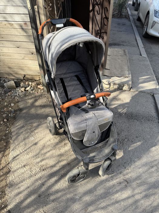 Коляска компактная