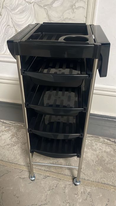 Помощник для мастера (салон красоты)