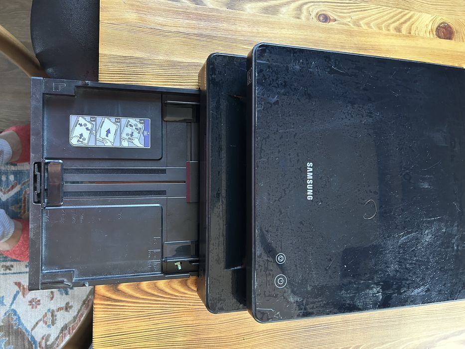 Продаю лазерный принтер Samsung ML-1630