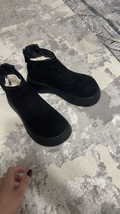 Сапоги замшевые черные новые