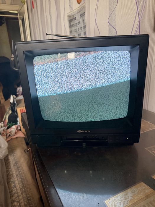 Телевизор маленький