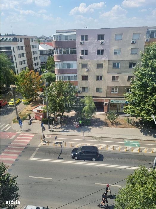 Apartament 5 camere  cu scara interioara tip  penthouse -doua etaje