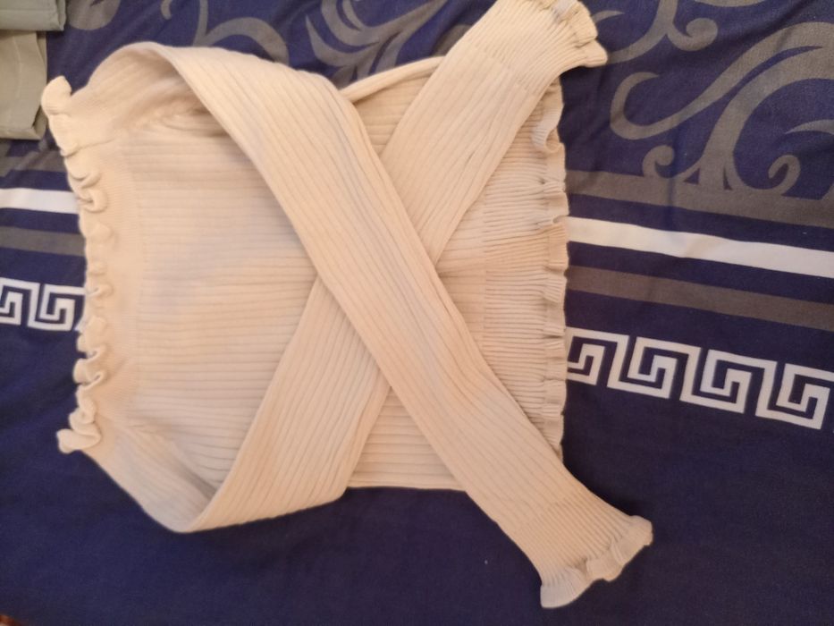 Продам пакет с вещаии