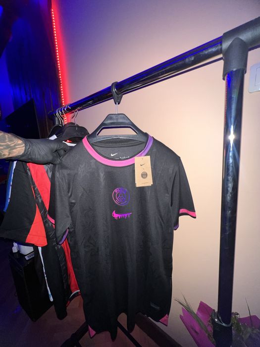 Футболни тениски