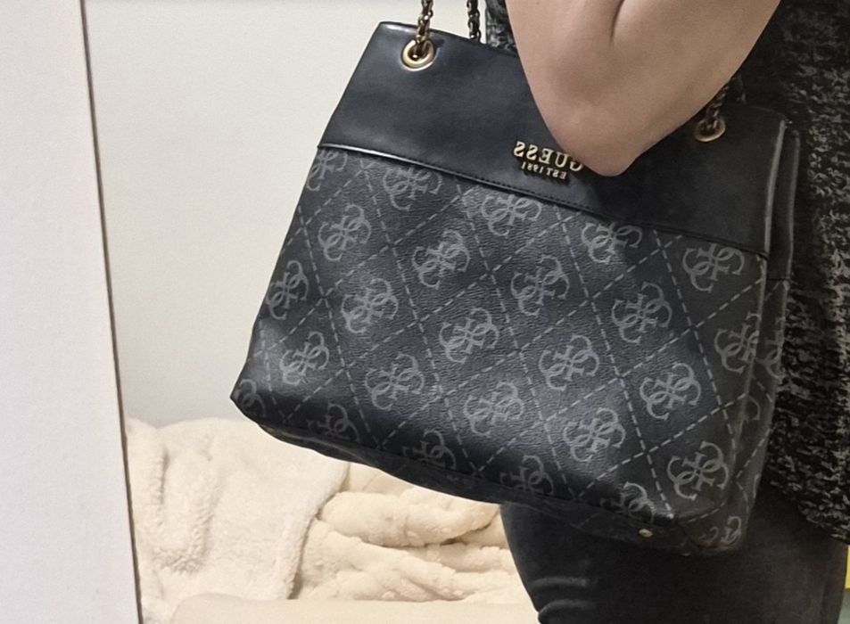 Geanta Guess originala nouă.