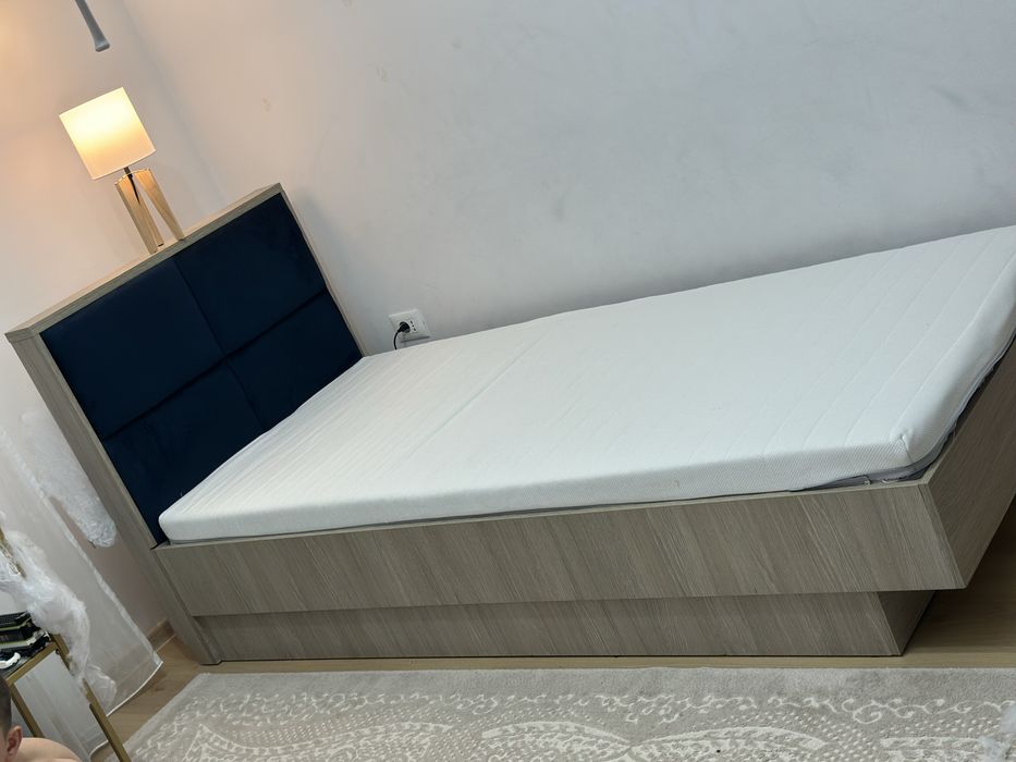 Pat 90×200 cm + saltea JYSK, stare foarte bună – 700 lei negociabil