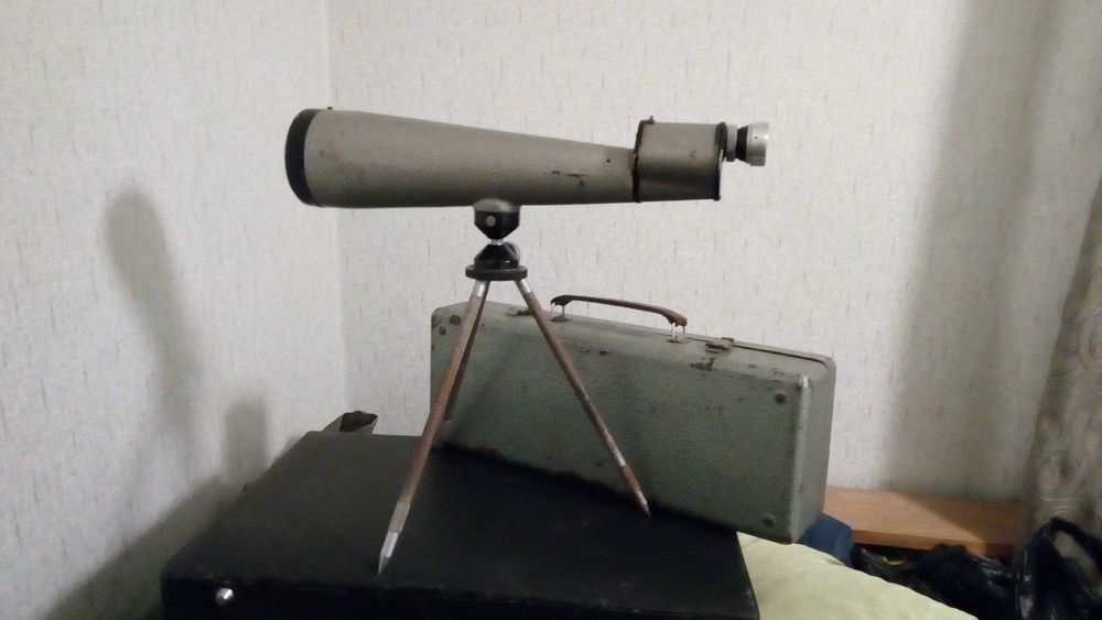 Продавам далегоглед телескоп