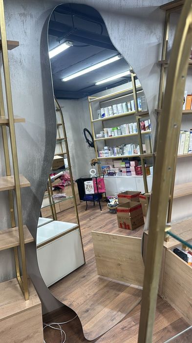 Продам Стеллаж для косметики