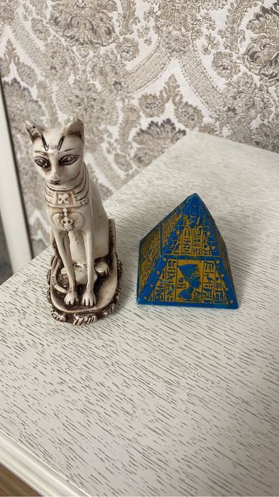 Продам сувениры ,магниты