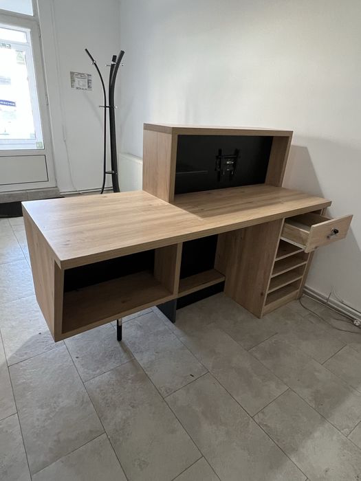 Recepție modernă premium, PAL dublu stratificat, stare impecabilă – 1,75 m