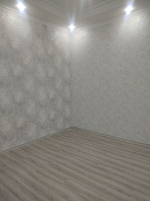 Дом Алмаз махалля 3 сотки 4 кмнаты