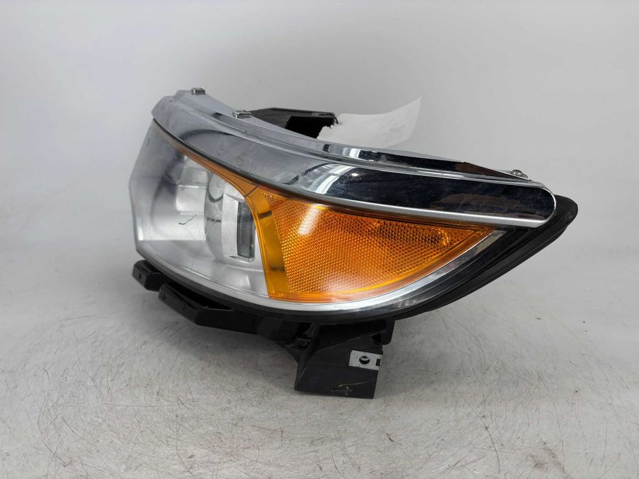Far stanga cu xenon  Ford Edge an 2011
