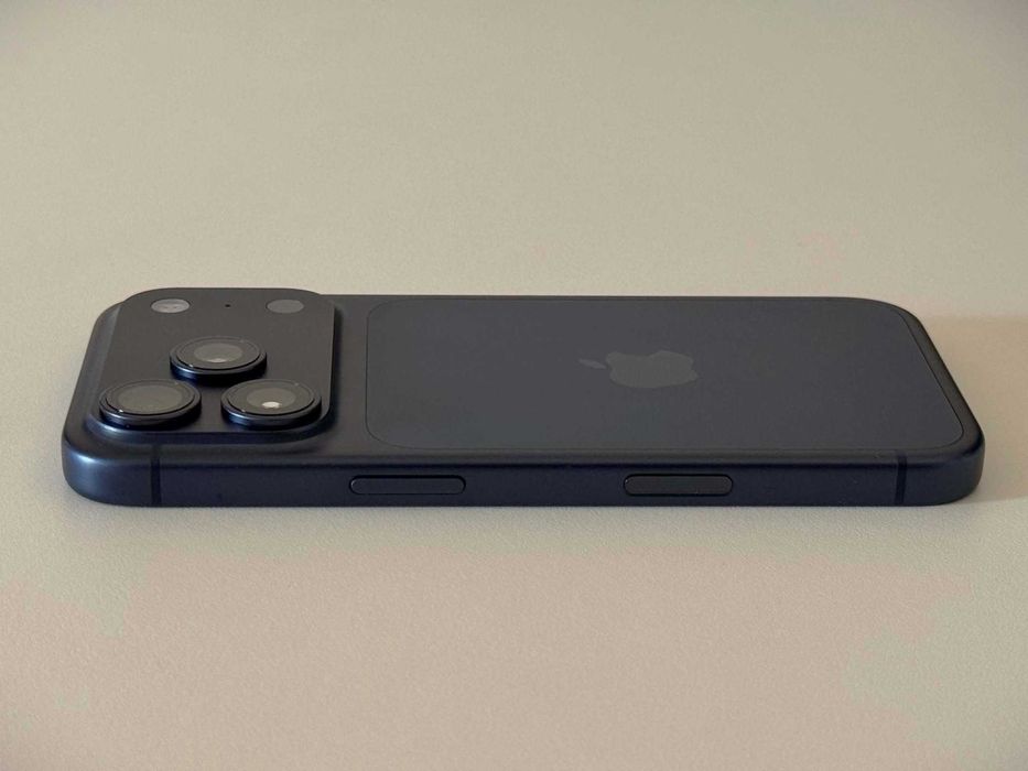 Бартер! Гаранция! НОВ! iPhone 17 Pro Deep Blue (Син) 7 Цикъла.