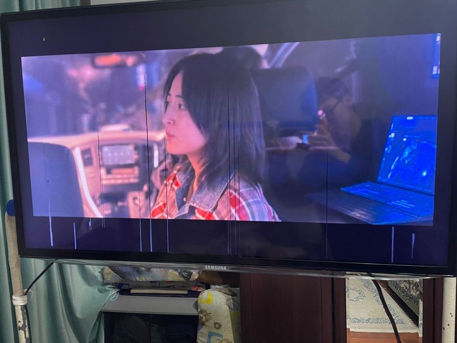 Продам телевизор Самсунг 40 дюймов, 102 см