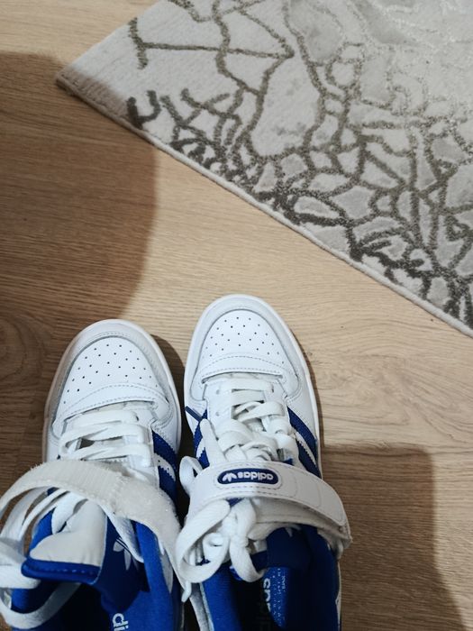 Адидас маратонки