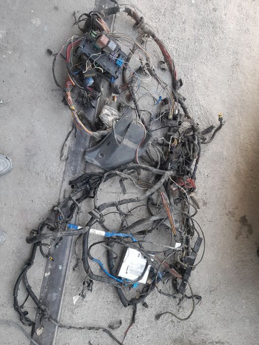 Naxia 1 kabel sotiladi