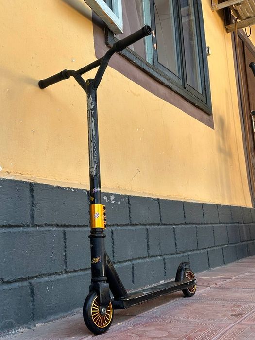 Samokat sotiladi srochna