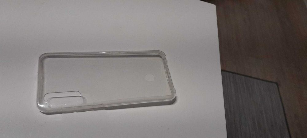 Продавам калъф чисто нов от две части за Samsung a 50