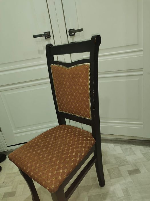 Стулья для гостинной