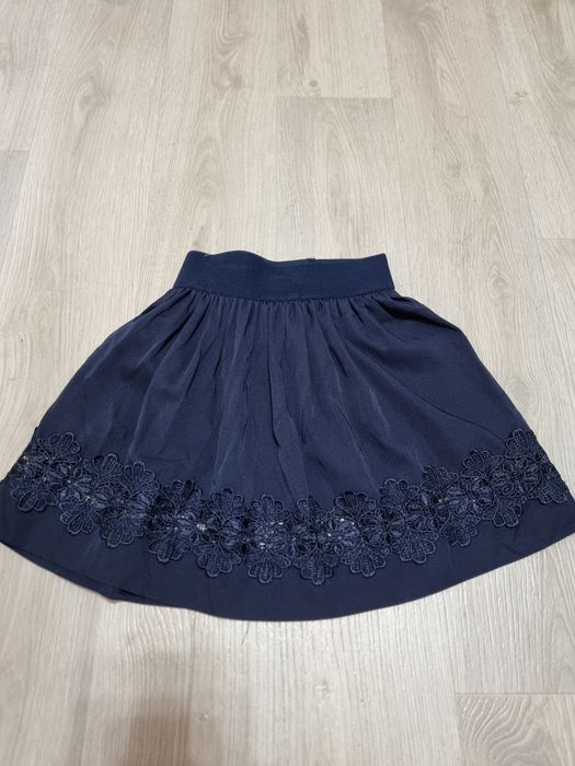 Продам Школьную одежду