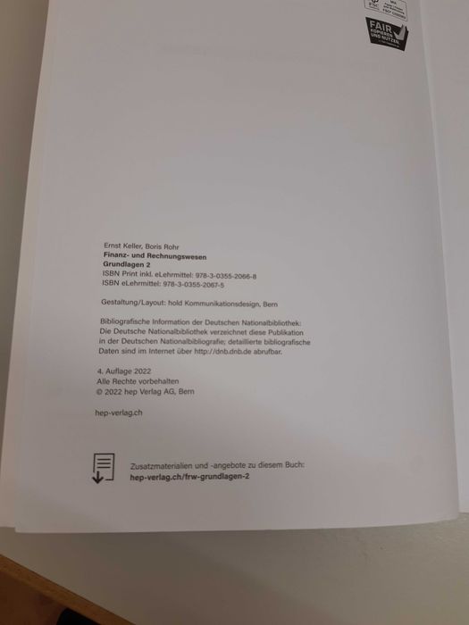 Учебницу ,,Финанси и счетоводство'' на немски език