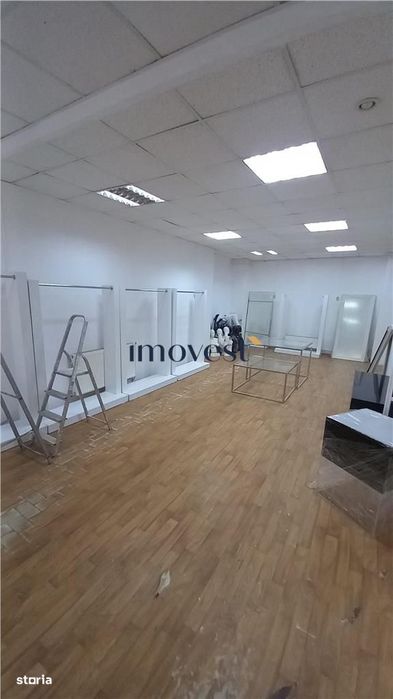 De inchiriat spatiu comercial