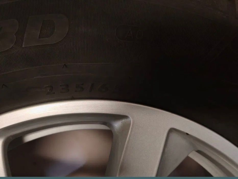 AUDI Q5 17 цола перфектни