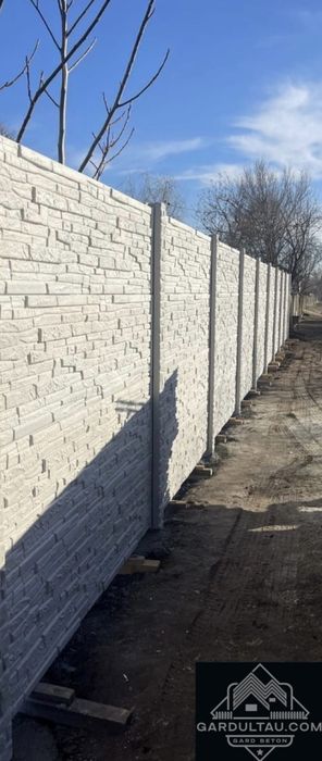 Placi și stâlpi de garduri din beton cu montaj și transport