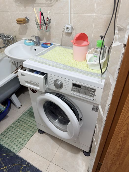 Продам стиральную машину