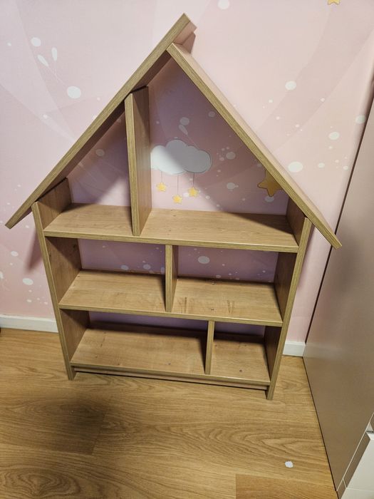 Casuta etajera carti