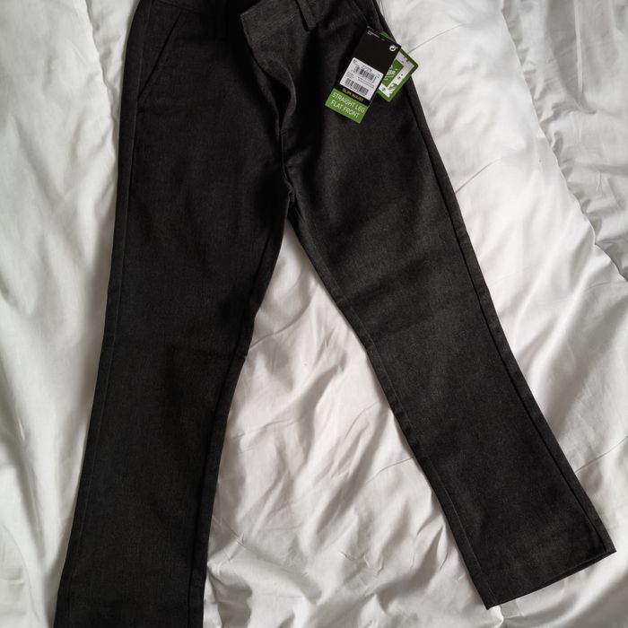 Pantaloni de scoala Next baieti 6 si 7 ani