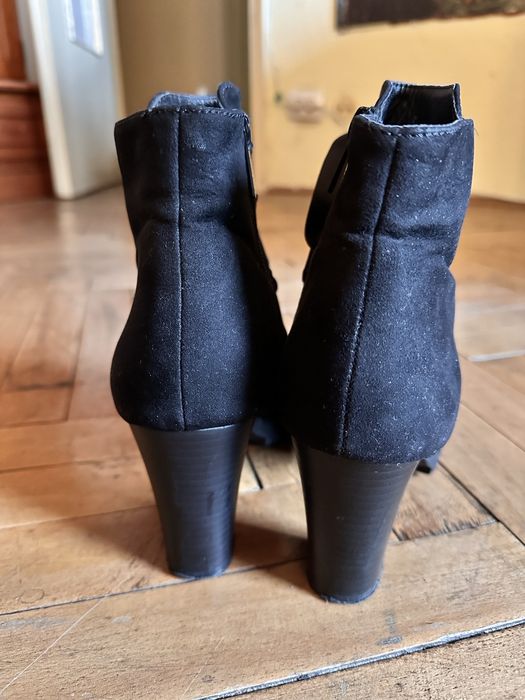 Botine cu toc pana la glezna