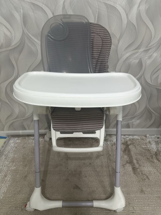 Продам детский стульчик для кормления!