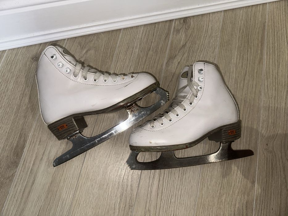 Коньки для фигурного катания